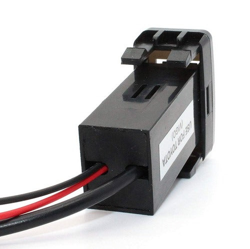 Toyota Hilux / Fortuner - Vigo shape USB AUDIO Extension - 4x4 And More